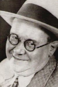 Lau Ezerman in Bulldog Drummond