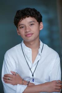 Ian Ho in Home Bodies