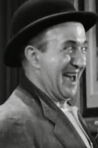 Lee Kohlmar in Death from a Distance