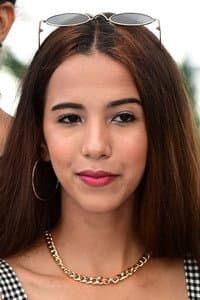 Nouhaila Arif in Haut et fort