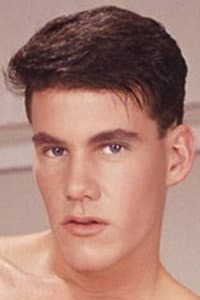 Brett Winters in Hot for His Bod