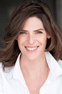 Hélène Florent in Une femme respectable