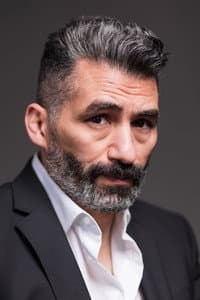 Tamer Yiğit in Die Fremde