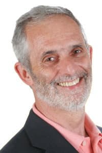 Eduardo Burlé in Los Vecinos