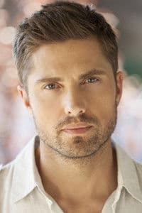 Eric Winter in The Rookie