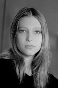Elena Mayorova in Один и без оружия