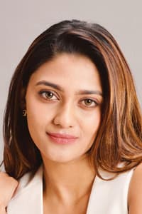 Shreya Shanker in Sonia Honey