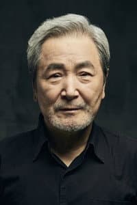 Choi Jong-ryul in 로마서 8:37