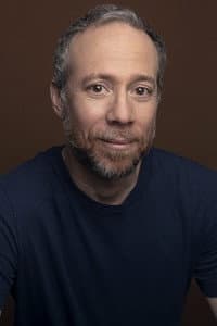Kevin Sussman in Garmento