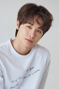 Park Sang-nam in 성스러운 아이돌