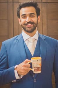 Agha Mustafa Hassan in Revenge of the Worthless