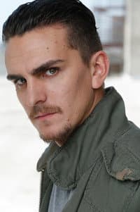 Leo Oliva in Terrordactyl