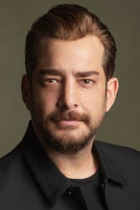 Enis Arıkan in Kaç Kaçabilirsen