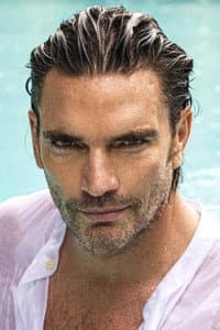 Julián Gil in Jesús de Nazaret: El Hijo de Dios
