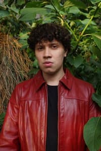 Mauricio Alejandro in Todo Bien