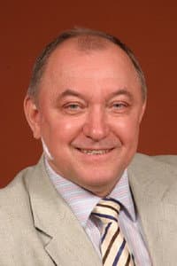 Dmitriy Titov in Некрасивая Любовь