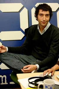 Toni Garrido in Un día vi 10 000 elefantes