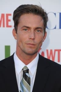 Desmond Harrington in The Hole