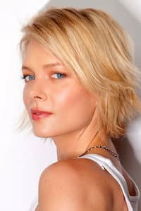 Nina Bergman in Drug Dealer
