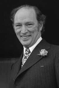 Pierre Elliott Trudeau in Les Feux de la Saint-Jean
