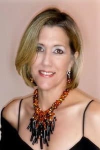 Mirelsa Modestti in Esta insistente manía de ser feliz