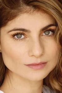 María Aura in Niñas Mal