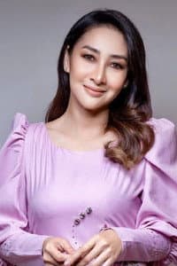 Rita Rudaini in Datin Glam