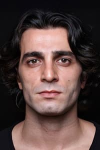 Emre Kentmenoğlu in Aşk-ı Suzan