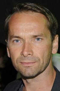 Jan Révai in Restart