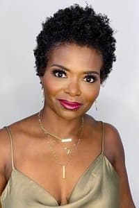 LaChanze in Breaking Upwards