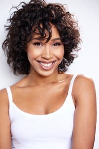 Kara Duncan in Christmas on 5th Avenue