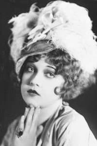 Florence Lee in The Little Buckaroo