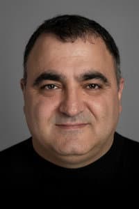 Hakan Akın in Bir Baba Hindu