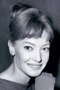 Jeannie Carson in An Alligator Named Daisy