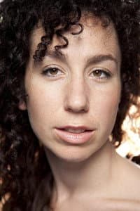 Alice Ansara in Single Sexy Bilingual