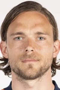 Tom Pettersson in Östersunds sjungande fotbollsspelare