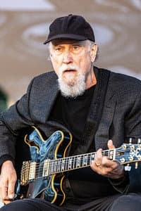 John Scofield in Inside Scofield