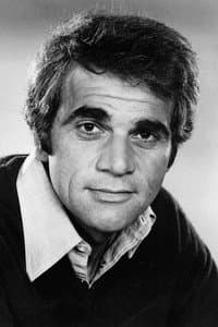 Alex Rocco in Rafferty and the Gold Dust Twins