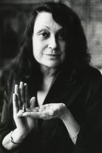 Lina Bo Bardi in Lina Bo Bardi — Um Maravilhoso Emaranhado