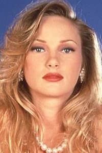 Roxanne Blaze in Femaliens: Seduction of the Species