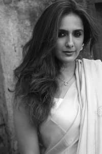 Niyati Joshi in Hai Apna Dil Toh Awara