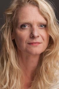 Nanette Edens in Bijt
