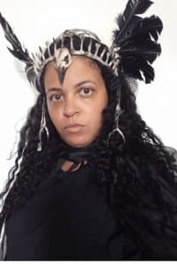 Priscilla Vierros in Terceiro Sinal
