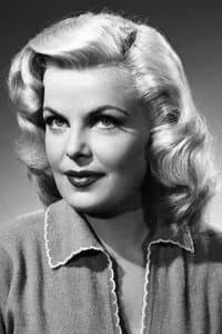 Cleo Moore in Strange Fascination