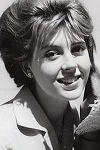 Claudia Mores in Muchachos impacientes