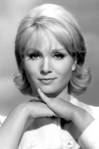 Susan Oliver in Hardly Working