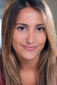 Renata Ribeiro in You