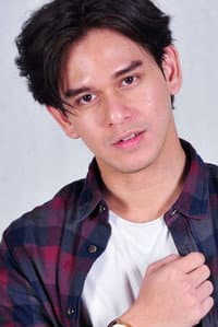 Rangga Azof in Kafir: Bersekutu dengan Setan