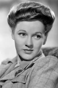 Rosamund John in The First of the Few