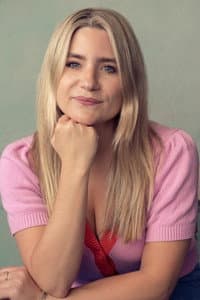 Harriet Kemsley in Clash of the Comics